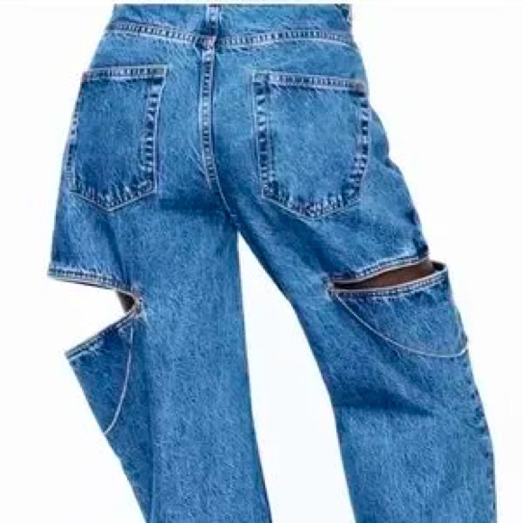 *BLOGGERS FAVE* Zara cut out jeans with rhinestone chains - sz 2 - Picture 5 of 10